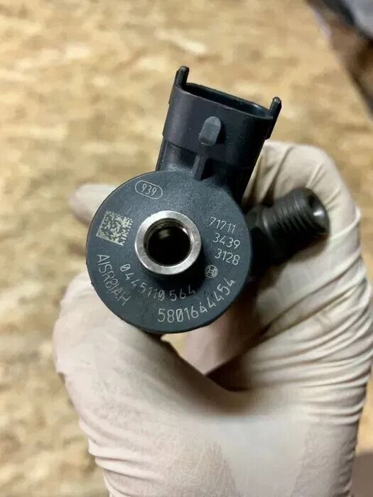 E Iveco Daily 0445110564 Oryginał 0445110564 - Inyector para Camión: foto 1 E Iveco Daily 0445110564 Oryginał 0445110564 - Inyector para Camión: foto 1