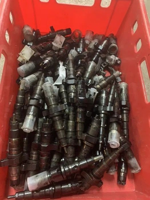 IVECO Eurocargo Używane do regeneracji 0445120007 IVECO - Inyector para Camión: foto 1 IVECO Eurocargo Używane do regeneracji 0445120007 IVECO - Inyector para Camión: foto 1