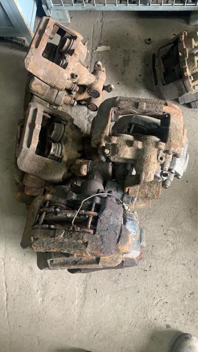 IVECO oryginał IVECO Eurocargo - Pinza de freno para Camión: foto 4 IVECO oryginał IVECO Eurocargo - Pinza de freno para Camión: foto 4