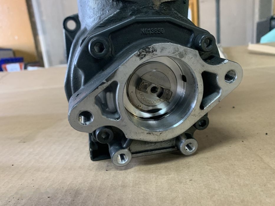 Knorr-Bremse podwójny używany do naprawy LK4936 IVECO Stralis Euro 5, LK4936 450KM, 2012r- truck - Compresor para Camión: foto 4 Knorr-Bremse podwójny używany do naprawy LK4936 IVECO Stralis Euro 5, LK4936 450KM, 2012r- truck - Compresor para Camión: foto 4