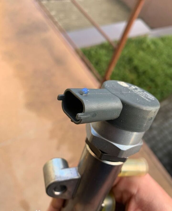 Listwa wtryskowa Bosch D E6 0445214248 IVECO Daily 3.0L - Sistema de combustible para Camión: foto 4 Listwa wtryskowa Bosch D E6 0445214248 IVECO Daily 3.0L - Sistema de combustible para Camión: foto 4