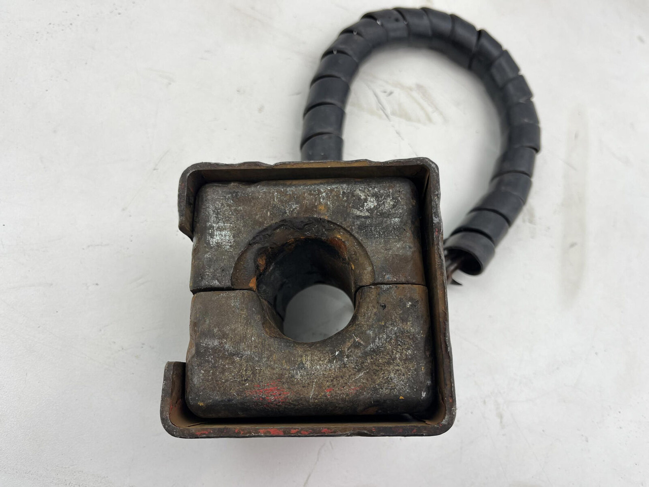 FAUN ATF 40G-2 Hoist limit weight with bracket complete - Contrapeso para Autogrúa: foto 5 FAUN ATF 40G-2 Hoist limit weight with bracket complete - Contrapeso para Autogrúa: foto 5