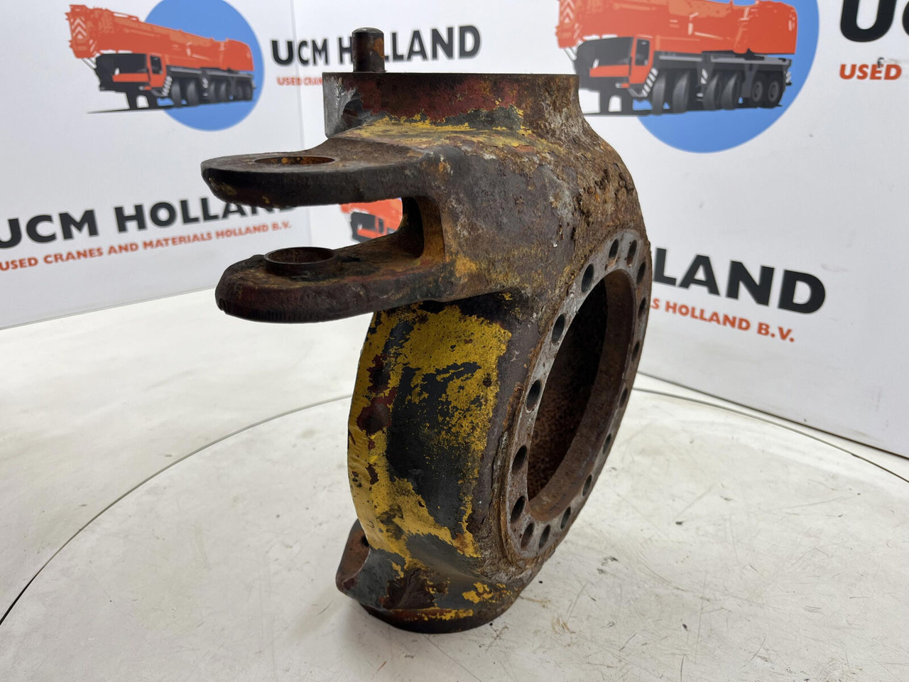 FAUN RTF 50 Steering knuckle 16 holes right - Mangueta para Autogrúa: foto 3 FAUN RTF 50 Steering knuckle 16 holes right - Mangueta para Autogrúa: foto 3