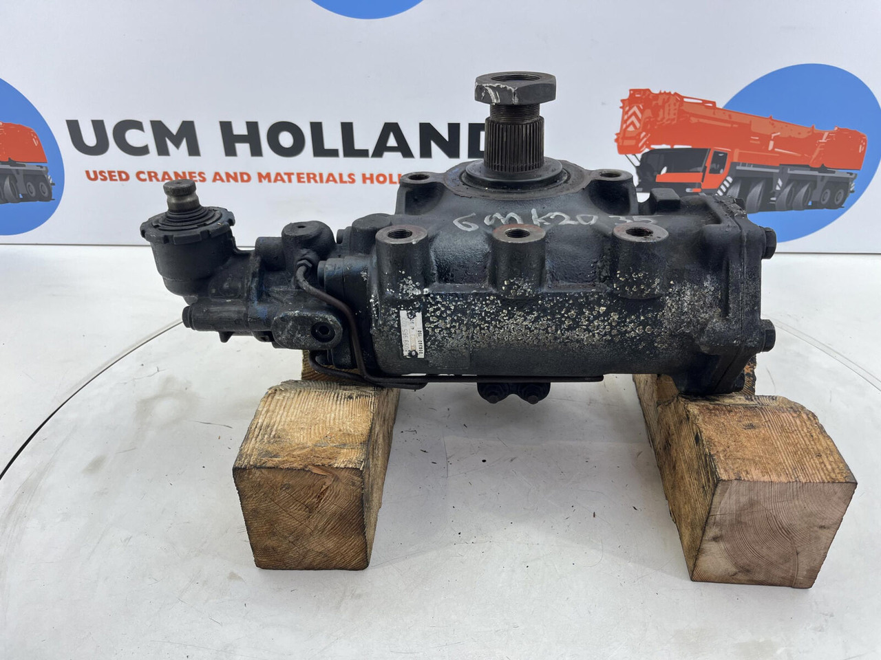 Grove GMK 2035 steering box - Caja de dirección para Autogrúa: foto 4 Grove GMK 2035 steering box - Caja de dirección para Autogrúa: foto 4