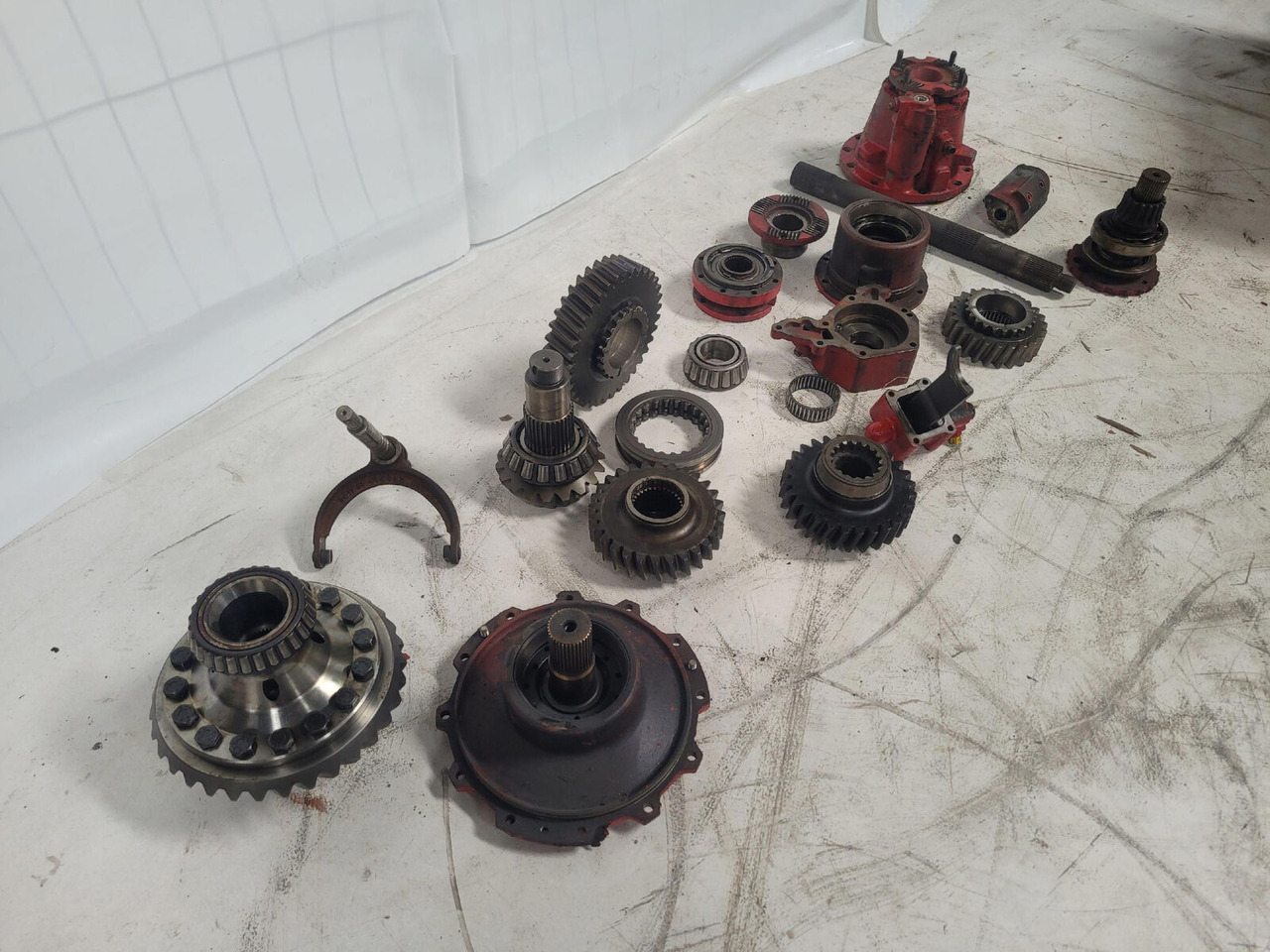 Grove GMK 3050 dropbox parts for parts - Transmisión para Autogrúa: foto 5 Grove GMK 3050 dropbox parts for parts - Transmisión para Autogrúa: foto 5