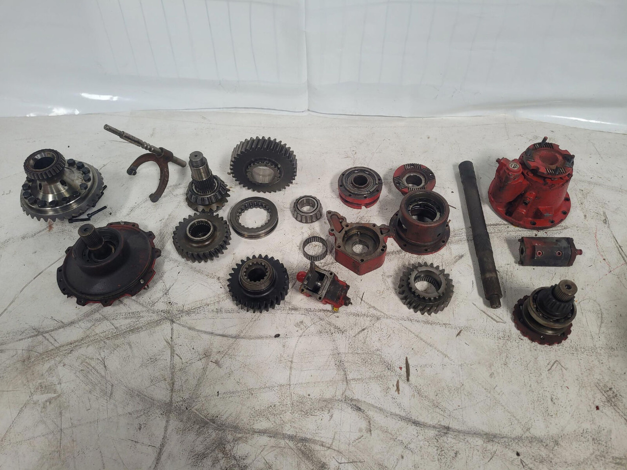 Grove GMK 3050 dropbox parts for parts - Transmisión para Autogrúa: foto 3 Grove GMK 3050 dropbox parts for parts - Transmisión para Autogrúa: foto 3