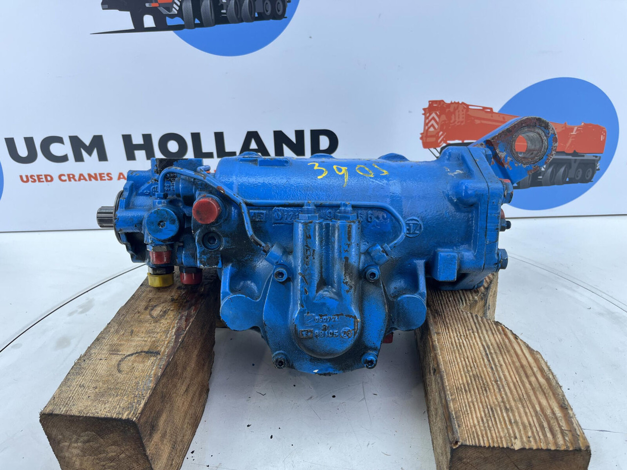 Grove GMK 3050 steering box - Caja de dirección para Autogrúa: foto 5 Grove GMK 3050 steering box - Caja de dirección para Autogrúa: foto 5