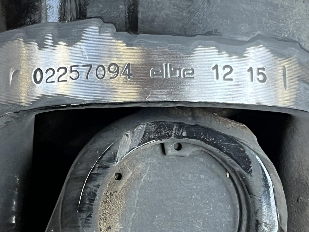 Grove GMK 6400 drive shaft axle 1 - Palier para Maquinaria de construcción: foto 5 Grove GMK 6400 drive shaft axle 1 - Palier para Maquinaria de construcción: foto 5