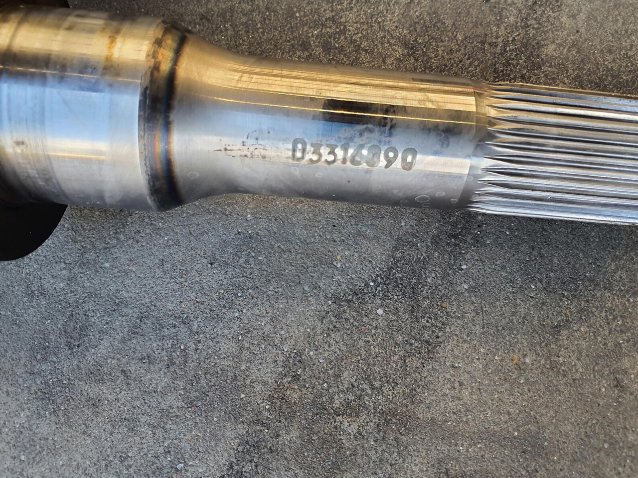 Grove GMK 6400 drive shaft axle 2 - Palier para Maquinaria de construcción: foto 3 Grove GMK 6400 drive shaft axle 2 - Palier para Maquinaria de construcción: foto 3