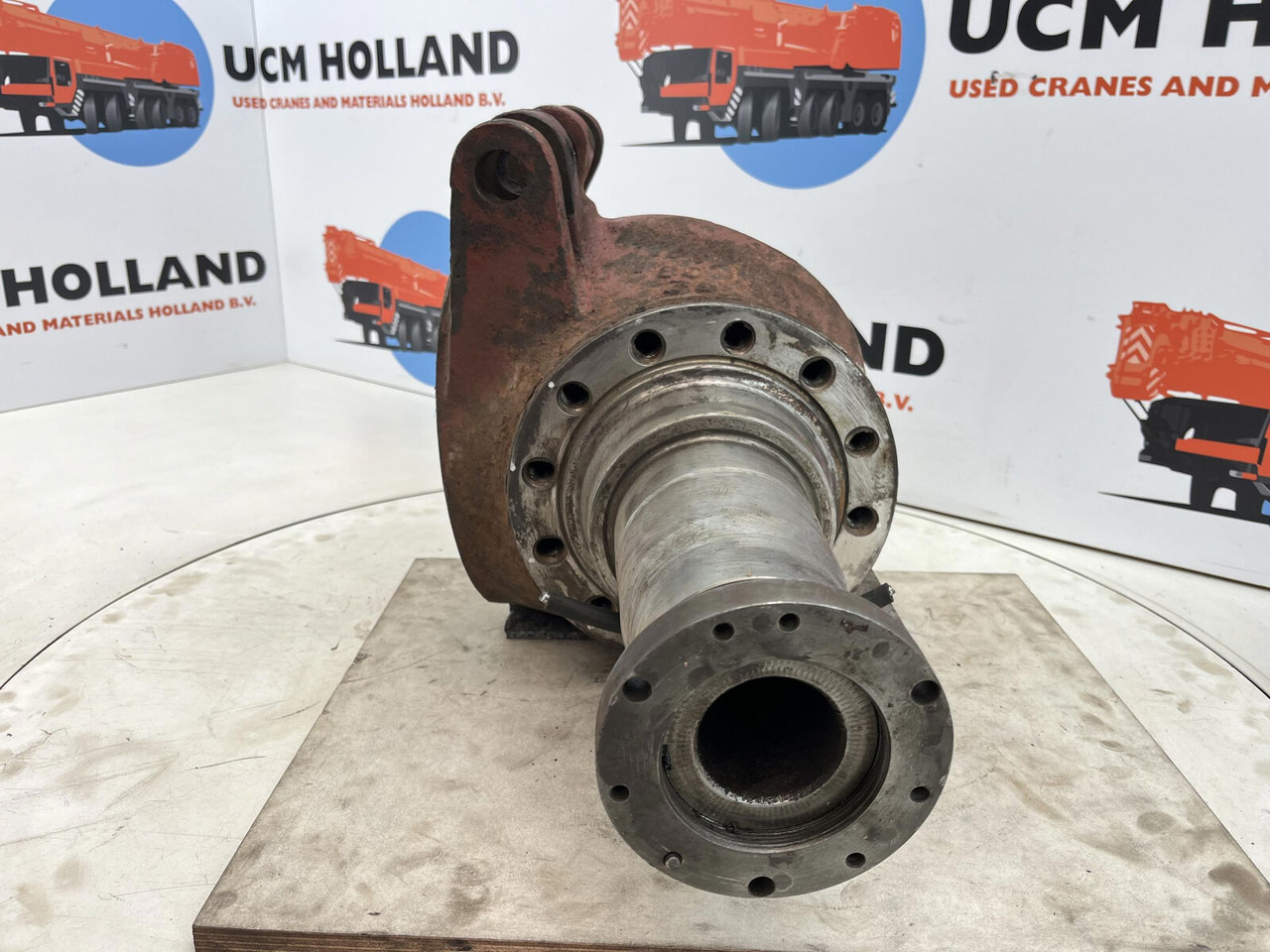 Grove GMK steering knuckle 12 holes - Mangueta para Autogrúa: foto 2 Grove GMK steering knuckle 12 holes - Mangueta para Autogrúa: foto 2