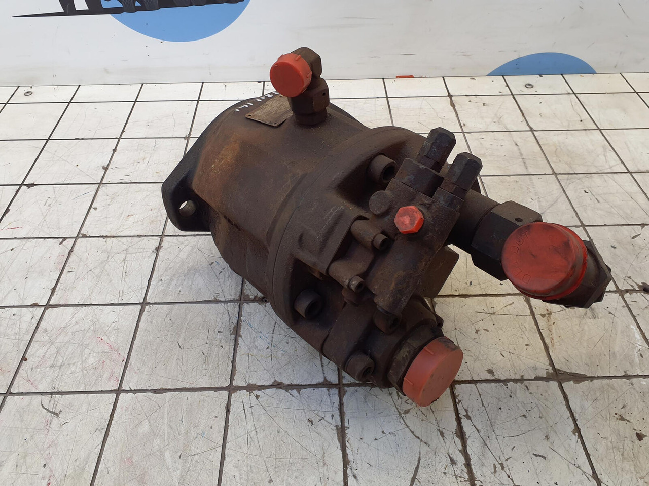 Hydromatic pump A10VO 71 DFR/30 R-PSC 61 N 00 - Bomba hidráulica para Grúa: foto 3 Hydromatic pump A10VO 71 DFR/30 R-PSC 61 N 00 - Bomba hidráulica para Grúa: foto 3