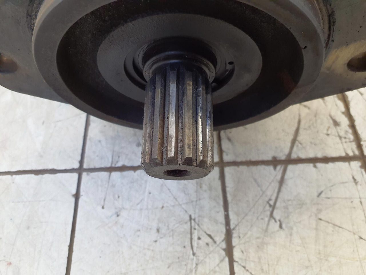Hydromatic pump A10VO 71 DFR/30 R-PSC 61 N 00 - Bomba hidráulica para Grúa: foto 5 Hydromatic pump A10VO 71 DFR/30 R-PSC 61 N 00 - Bomba hidráulica para Grúa: foto 5