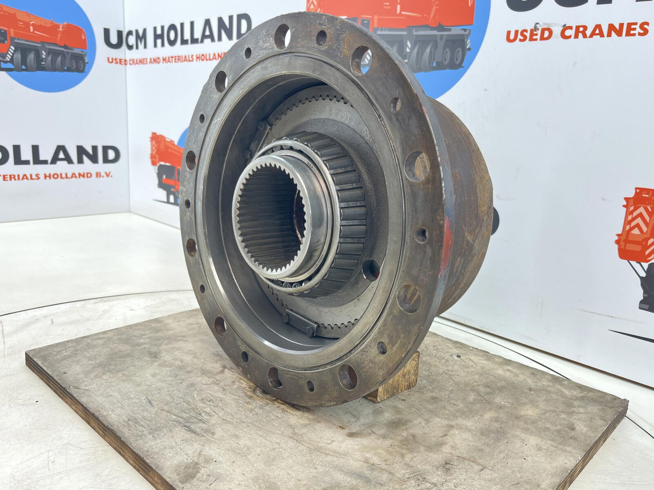 Kessler planetary gear 22-25-74-40-4pl-H172-46 - Mando final para Grúa: foto 3 Kessler planetary gear 22-25-74-40-4pl-H172-46 - Mando final para Grúa: foto 3