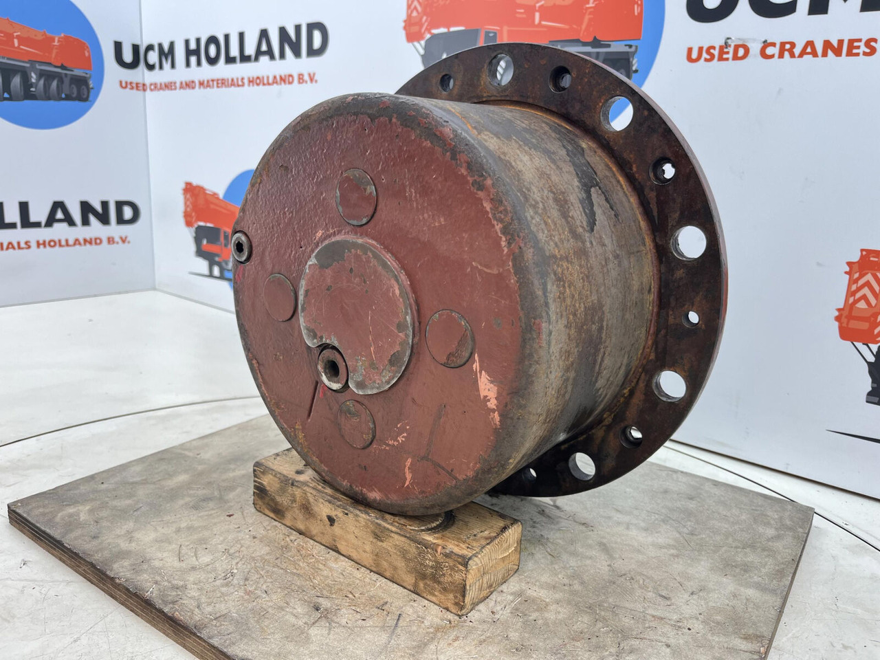 Kessler planetary gear 22-25-74-40-4pl-H177-46 - Mando final para Autogrúa: foto 2 Kessler planetary gear 22-25-74-40-4pl-H177-46 - Mando final para Autogrúa: foto 2