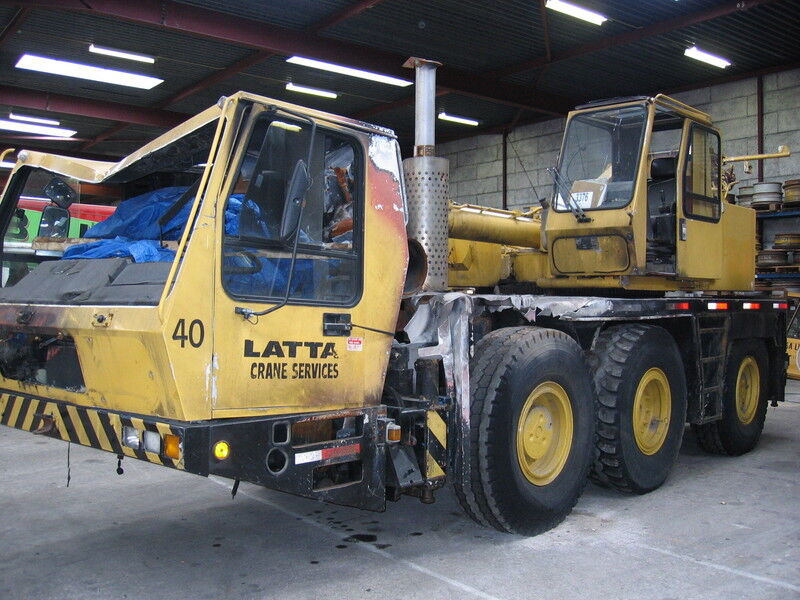 Krupp KMK 3045 for parts - Autogrúa: foto 1 Krupp KMK 3045 for parts - Autogrúa: foto 1