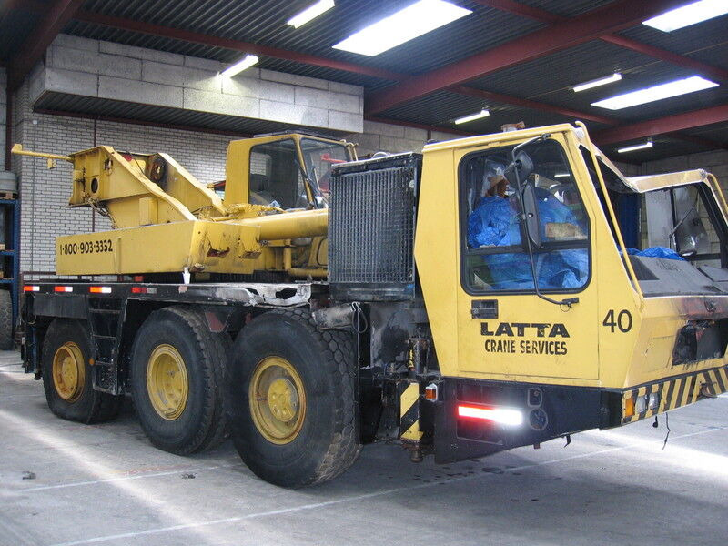 Krupp KMK 3045 for parts - Autogrúa: foto 2 Krupp KMK 3045 for parts - Autogrúa: foto 2