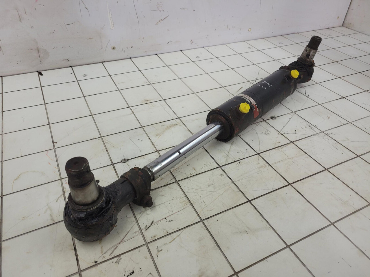 Krupp KMK 3045 steering cylinder - Cilindro hidráulico para Autogrúa: foto 2 Krupp KMK 3045 steering cylinder - Cilindro hidráulico para Autogrúa: foto 2