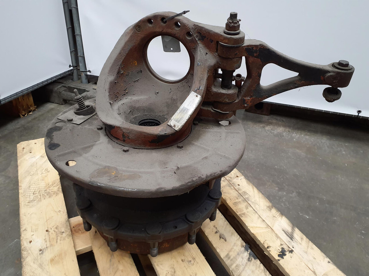Krupp KMK 4070 Megatrak axle housing - Mangueta para Autogrúa: foto 1 Krupp KMK 4070 Megatrak axle housing - Mangueta para Autogrúa: foto 1