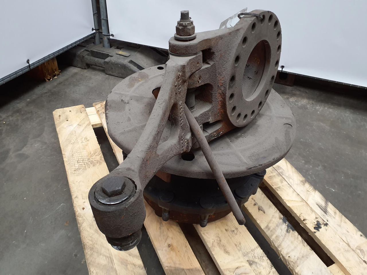 Krupp KMK 4070 Megatrak axle housing - Mangueta para Autogrúa: foto 4 Krupp KMK 4070 Megatrak axle housing - Mangueta para Autogrúa: foto 4