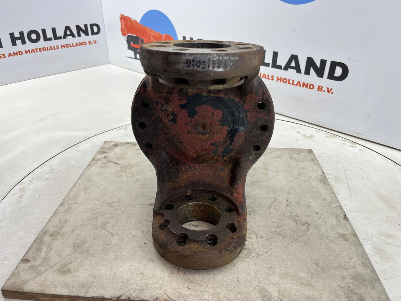 Liebherr LT 1090 Steering knuckle 16 holes - Mangueta para Autogrúa: foto 5 Liebherr LT 1090 Steering knuckle 16 holes - Mangueta para Autogrúa: foto 5