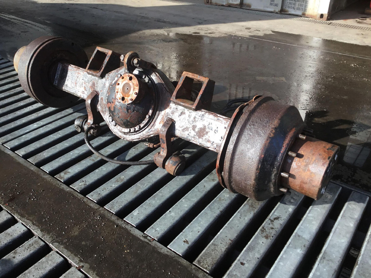 Liebherr LT 1160 axle 6 - Eje y piezas para Autogrúa: foto 1 Liebherr LT 1160 axle 6 - Eje y piezas para Autogrúa: foto 1