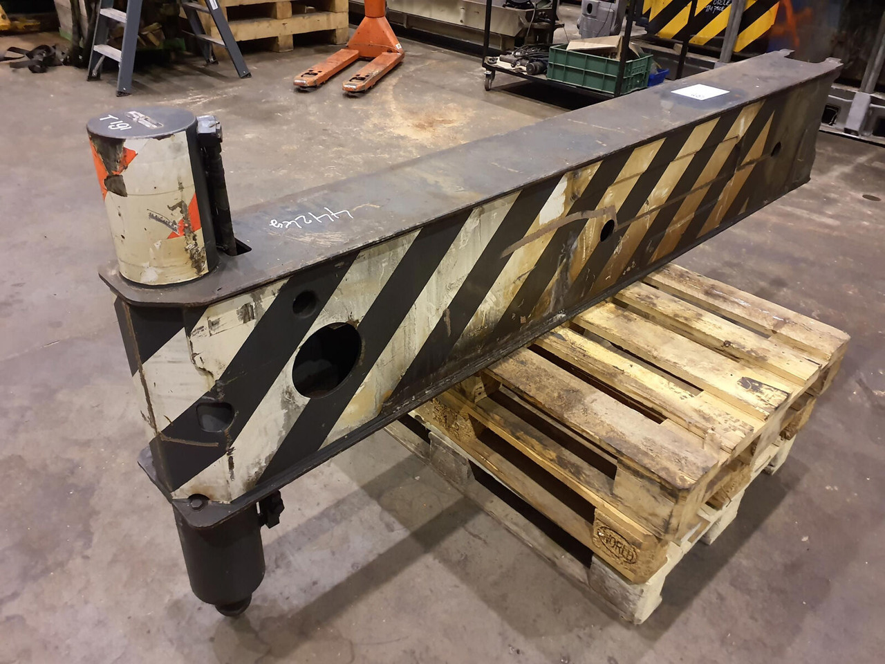 Liebherr LTM 1045-3.1 sliding beam rear complete - Suspensión para Autogrúa: foto 2 Liebherr LTM 1045-3.1 sliding beam rear complete - Suspensión para Autogrúa: foto 2