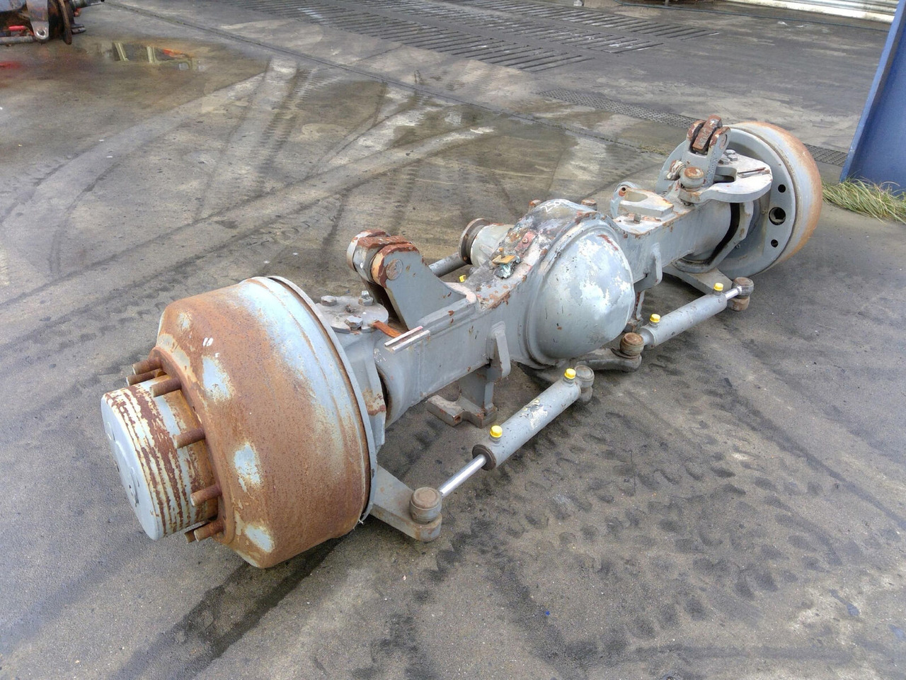 Liebherr LTM 1050-1 axle 1 - Eje y piezas para Autogrúa: foto 3 Liebherr LTM 1050-1 axle 1 - Eje y piezas para Autogrúa: foto 3