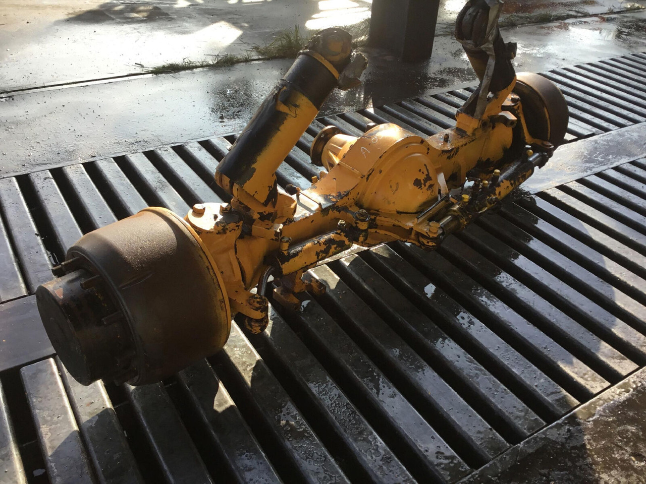 Liebherr LTM 1050-1 axle 3 - Eje y piezas para Autogrúa: foto 3 Liebherr LTM 1050-1 axle 3 - Eje y piezas para Autogrúa: foto 3