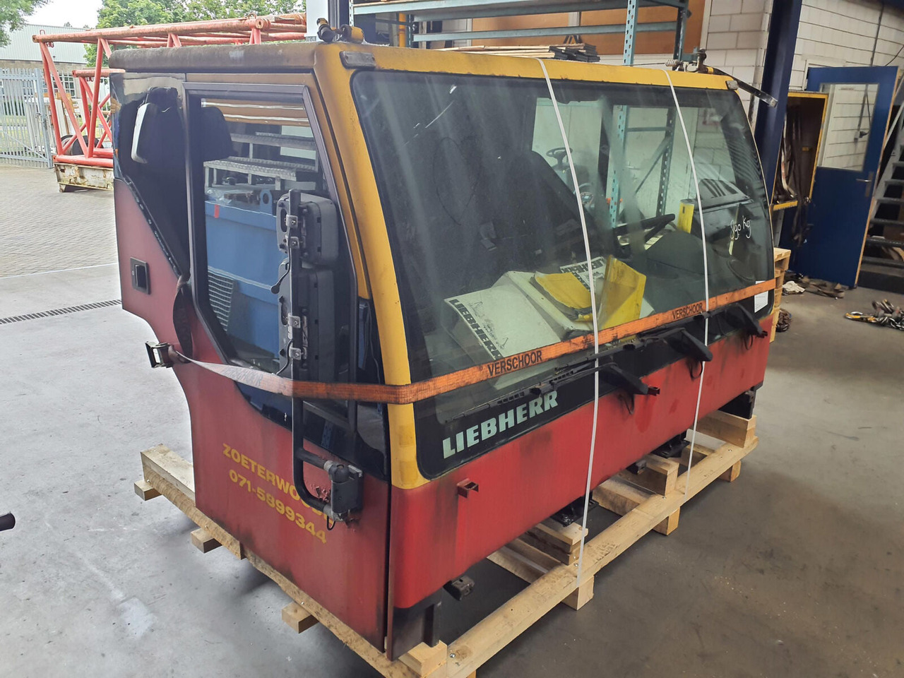 Liebherr LTM 1060-2 drivers cabin - Cabina para Grúa: foto 2 Liebherr LTM 1060-2 drivers cabin - Cabina para Grúa: foto 2
