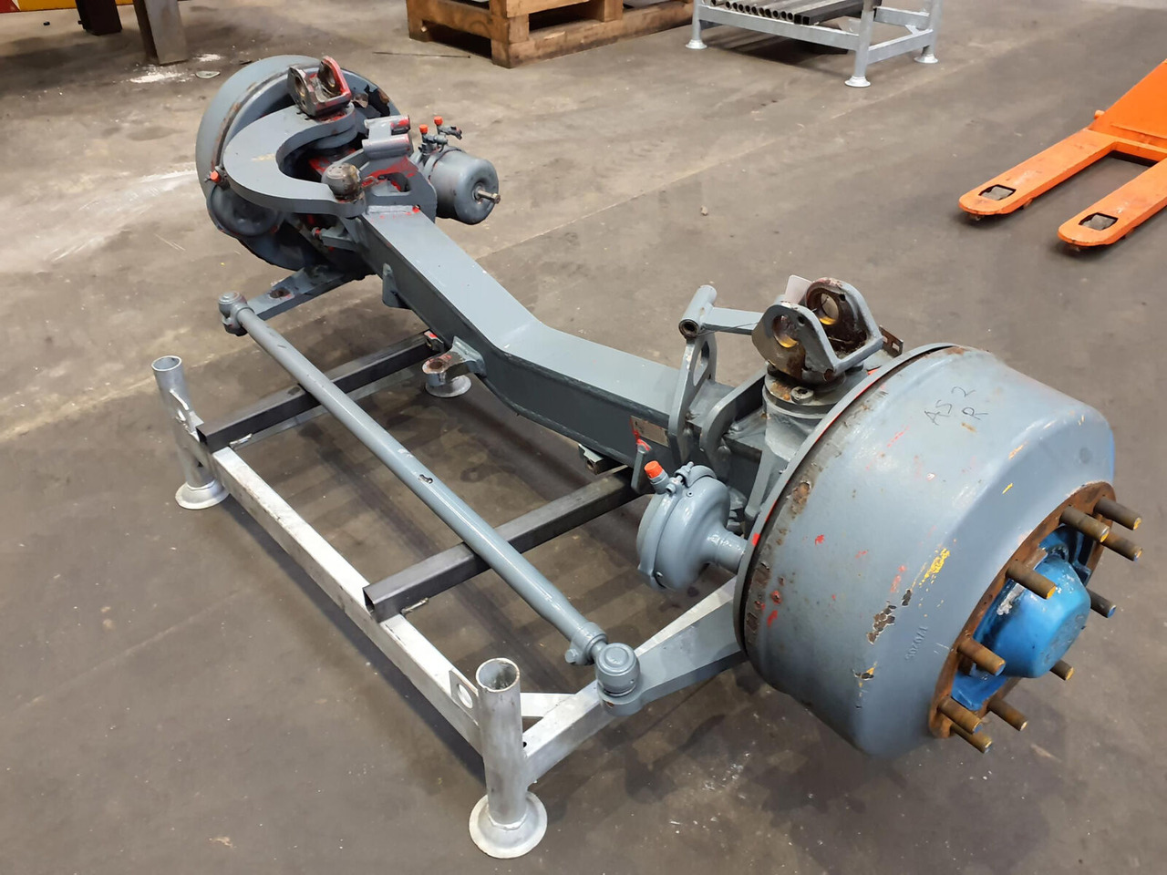 Liebherr LTM 1070-4.1 axle 2 - Eje y piezas para Autogrúa: foto 3 Liebherr LTM 1070-4.1 axle 2 - Eje y piezas para Autogrúa: foto 3