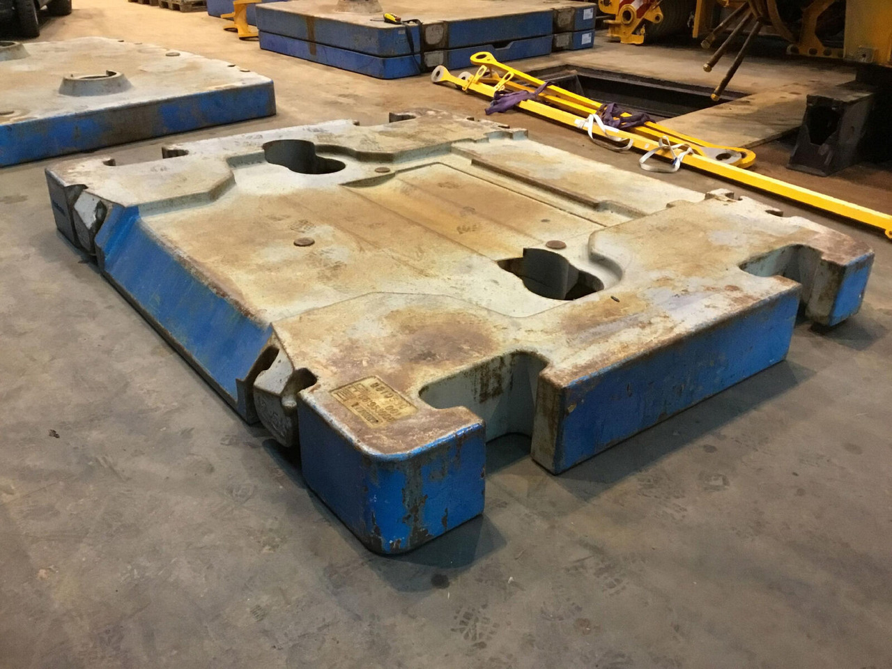 Liebherr LTM 1250-6.1 counterweight 12,5 ton - Contrapeso para Autogrúa: foto 3 Liebherr LTM 1250-6.1 counterweight 12,5 ton - Contrapeso para Autogrúa: foto 3