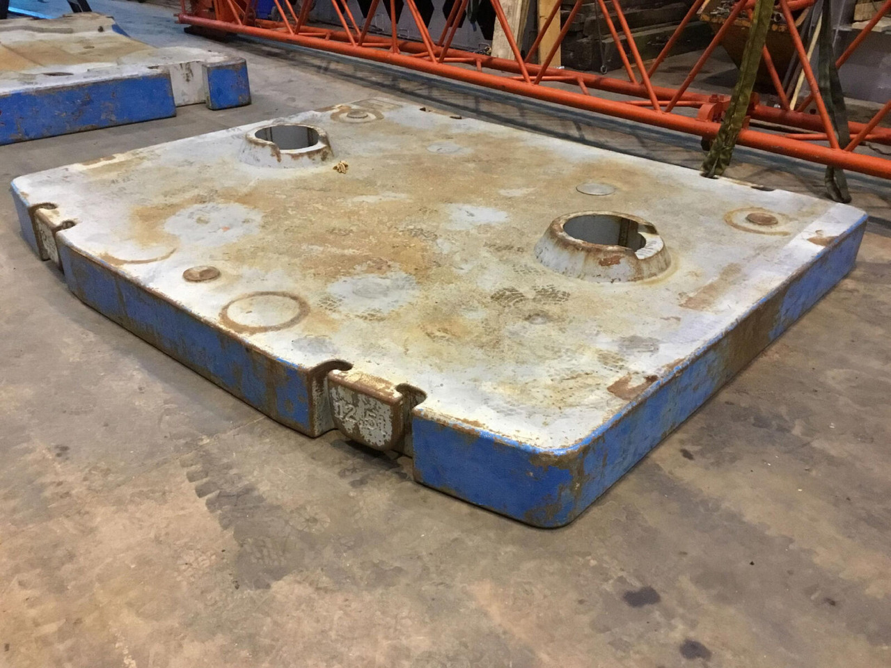 Liebherr LTM 1250-6.1 counterweight 12,5 ton - Contrapeso para Autogrúa: foto 1 Liebherr LTM 1250-6.1 counterweight 12,5 ton - Contrapeso para Autogrúa: foto 1