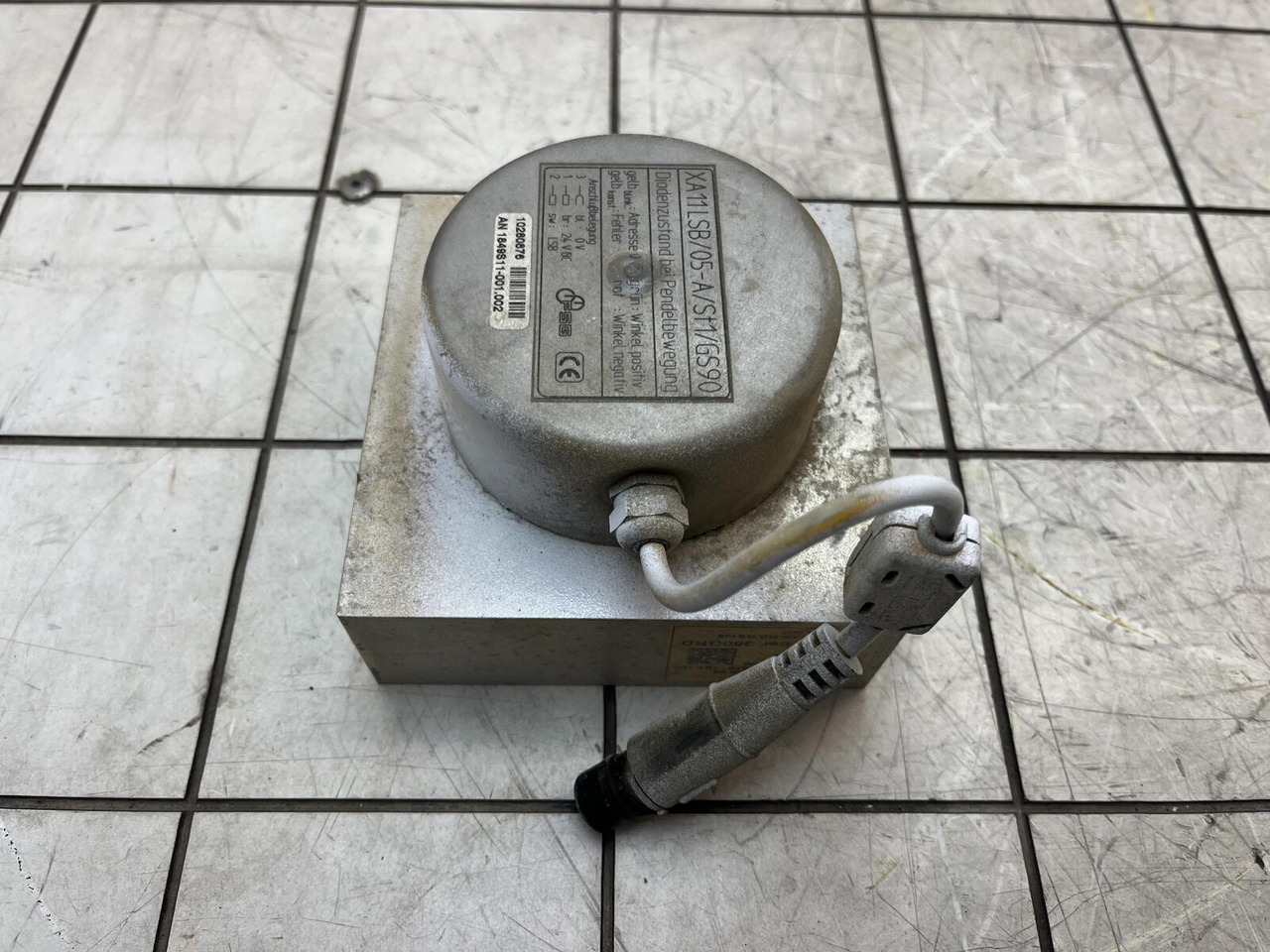 Liebherr LTM 1400-7.1 angle transmitter - Sensor para Autogrúa: foto 4 Liebherr LTM 1400-7.1 angle transmitter - Sensor para Autogrúa: foto 4
