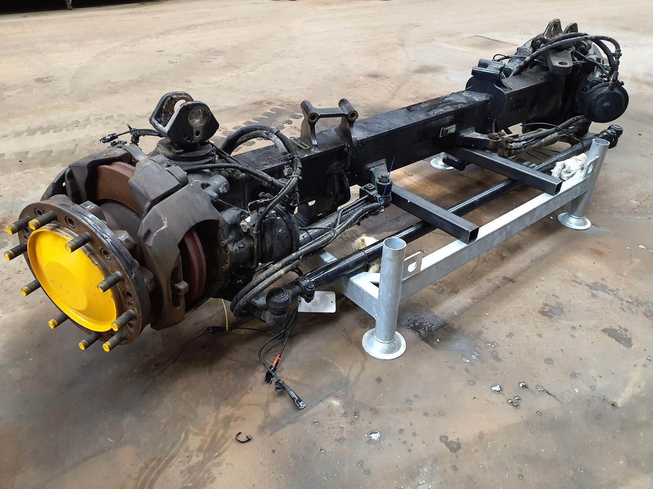 Liebherr LTM 1750-9.1 axle 1 - Eje y piezas para Autogrúa: foto 4 Liebherr LTM 1750-9.1 axle 1 - Eje y piezas para Autogrúa: foto 4