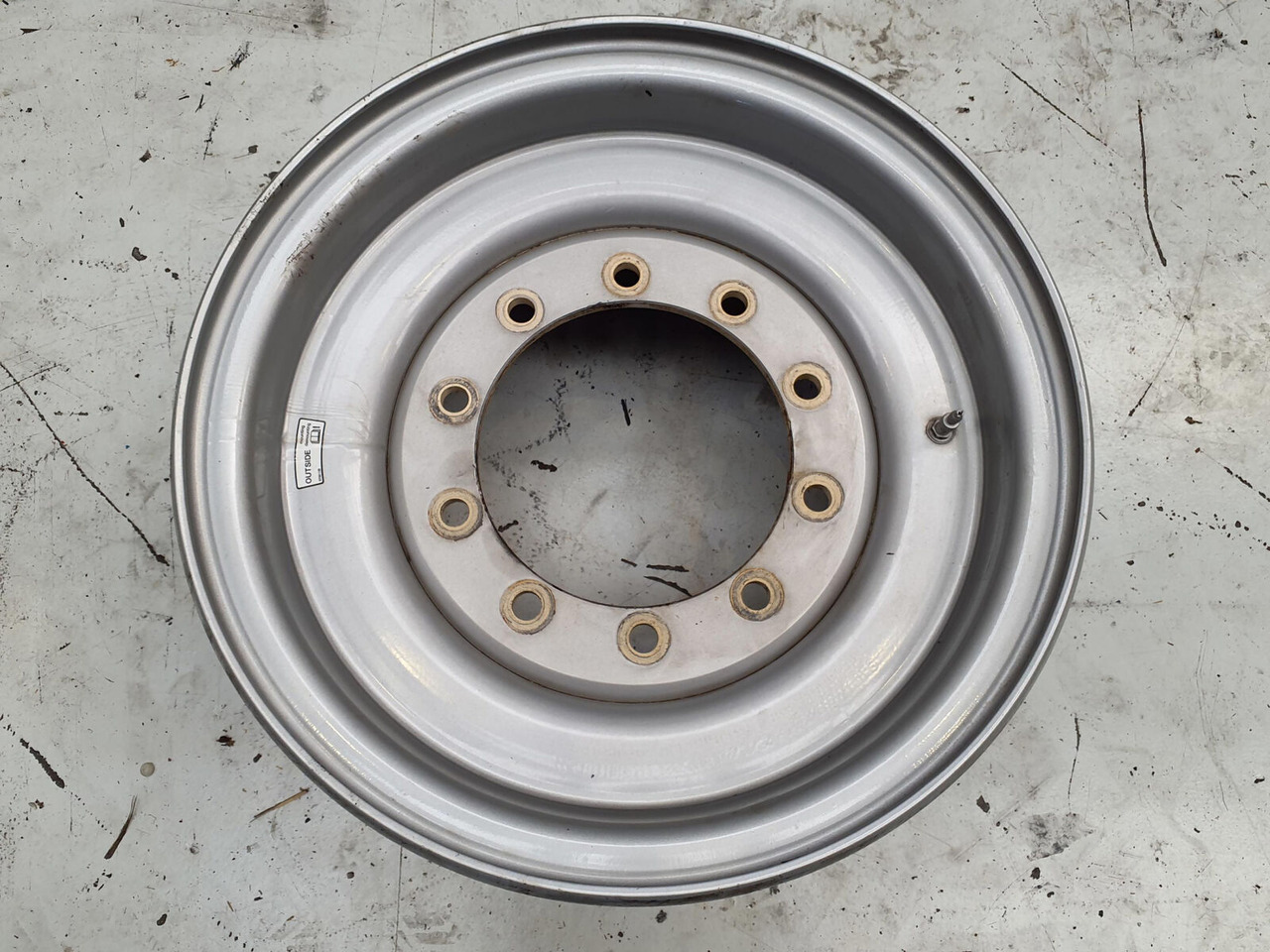 Liebherr Rim 445/95R25 10 12 1p - Llanta para Grúa: foto 2 Liebherr Rim 445/95R25 10 12 1p - Llanta para Grúa: foto 2