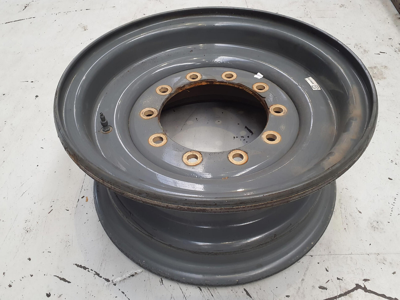 Liebherr Rim 445/95R25 10 12 1p - Llanta para Grúa: foto 1 Liebherr Rim 445/95R25 10 12 1p - Llanta para Grúa: foto 1