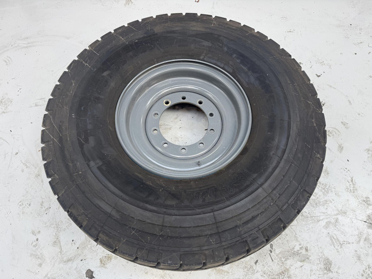 Liebherr Wheel 445/95 R25 10 12 1p - Rueda completa para Grúa: foto 2 Liebherr Wheel 445/95 R25 10 12 1p - Rueda completa para Grúa: foto 2