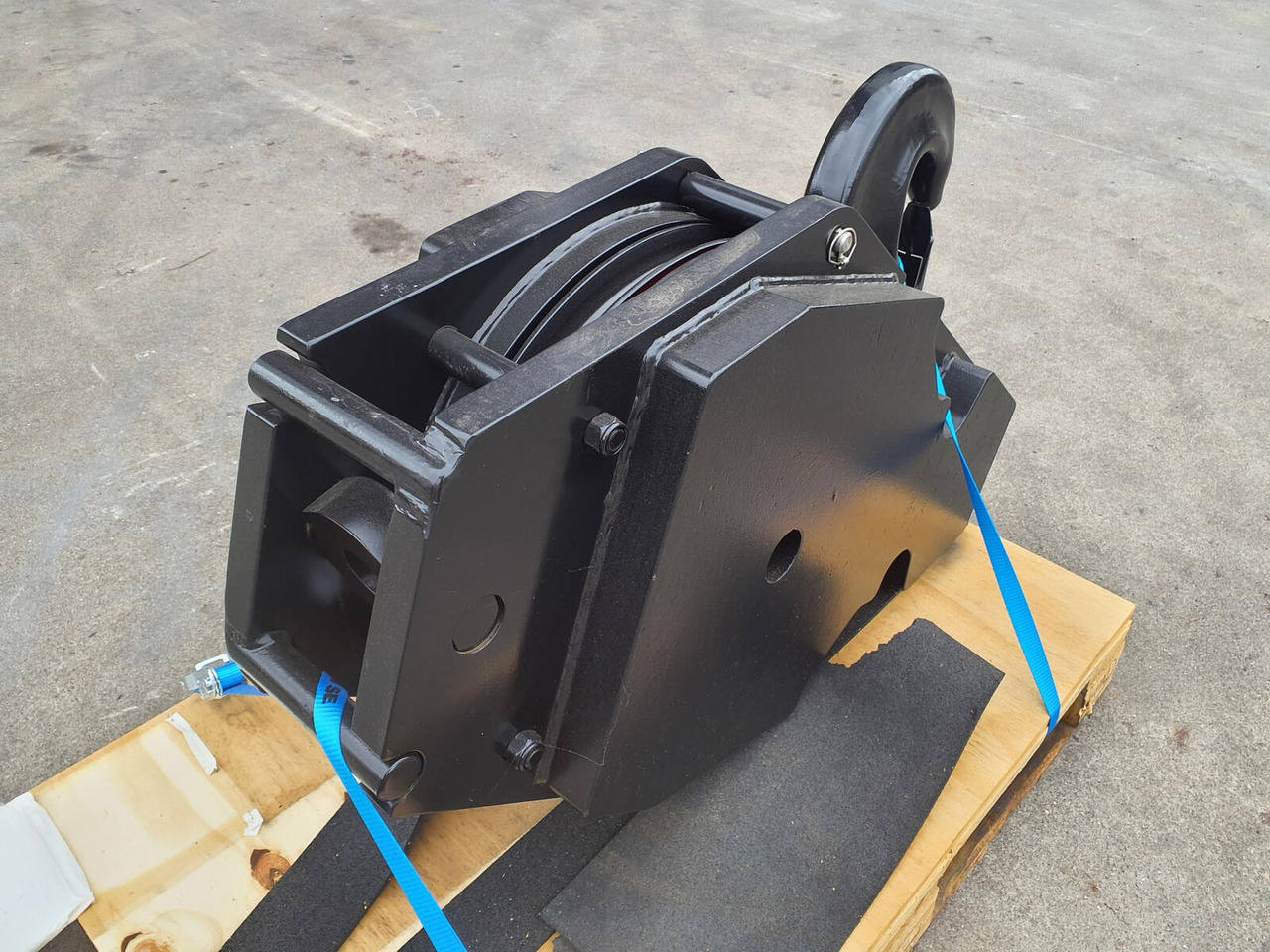 Liebherr Hookblock 23mm 1 sheave 31,2 t - Recambio para Grúa todo terreno: foto 3 Liebherr Hookblock 23mm 1 sheave 31,2 t - Recambio para Grúa todo terreno: foto 3