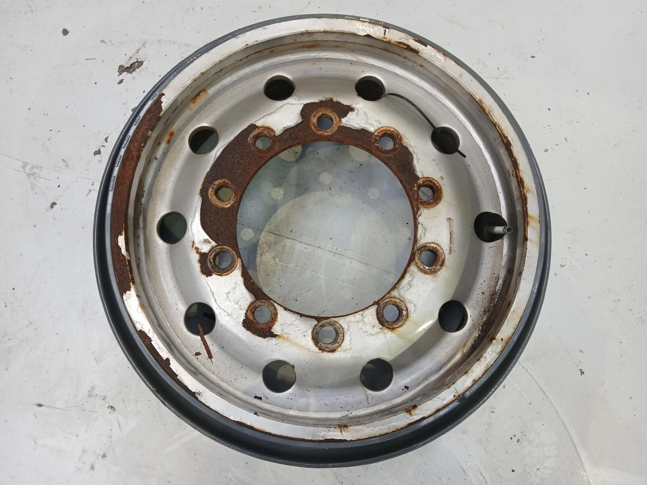 Rim 385/95R25 10 6.5 3p - Llanta para Grúa: foto 2 Rim 385/95R25 10 6.5 3p - Llanta para Grúa: foto 2