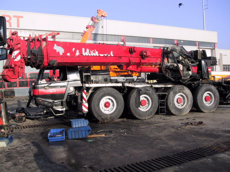 Tadano Faun ATF 60-4 for parts - Autogrúa: foto 1 Tadano Faun ATF 60-4 for parts - Autogrúa: foto 1