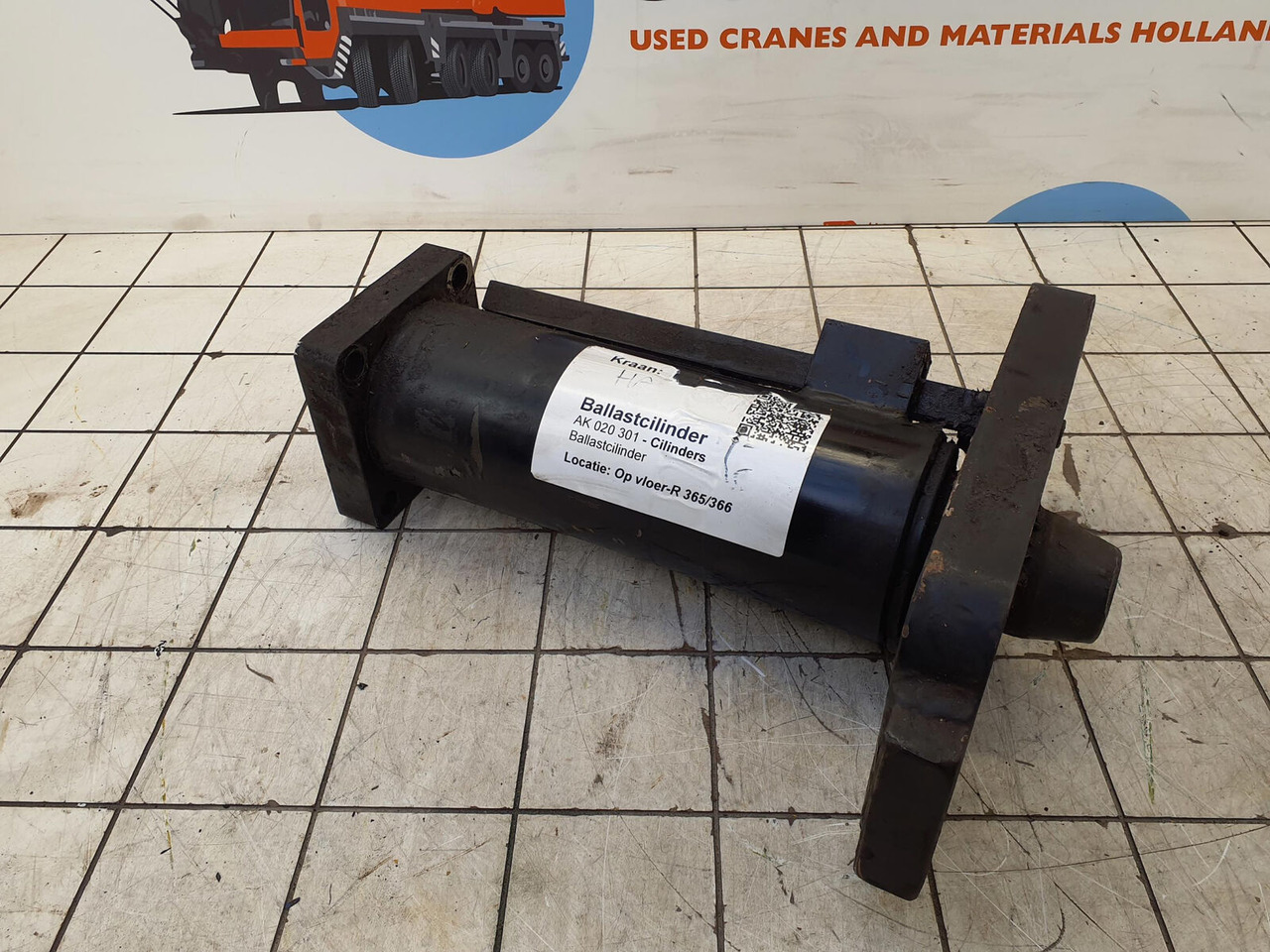 Terex AC 155 counterweight lift cylinder - Cilindro hidráulico para Autogrúa: foto 2 Terex AC 155 counterweight lift cylinder - Cilindro hidráulico para Autogrúa: foto 2
