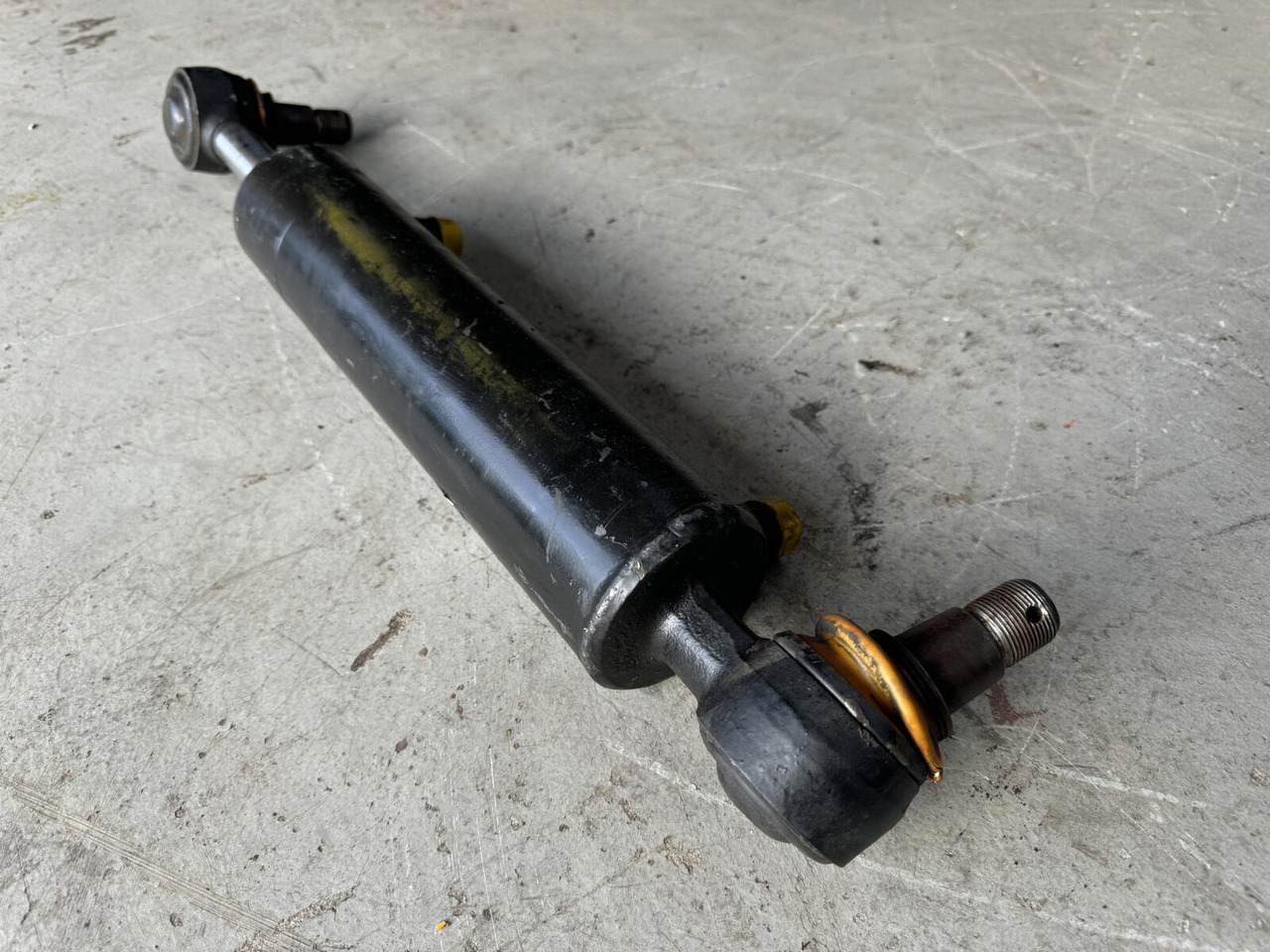 Terex Demag AC 25 steering cylinder - Cilindro hidráulico para Autogrúa: foto 1 Terex Demag AC 25 steering cylinder - Cilindro hidráulico para Autogrúa: foto 1
