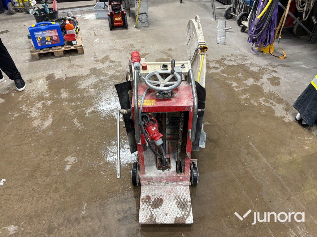 Betongsåg - 1.5m - Maquinaria para hormigón: foto 2 Betongsåg - 1.5m - Maquinaria para hormigón: foto 2