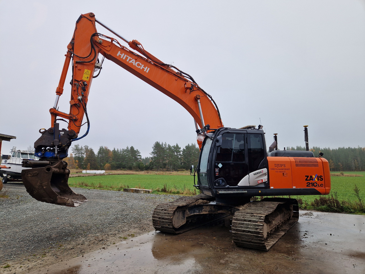 Grävmaskin - Hitachi, Zaxis 210 LC - Excavadora de cadenas: foto 1 Grävmaskin - Hitachi, Zaxis 210 LC - Excavadora de cadenas: foto 1
