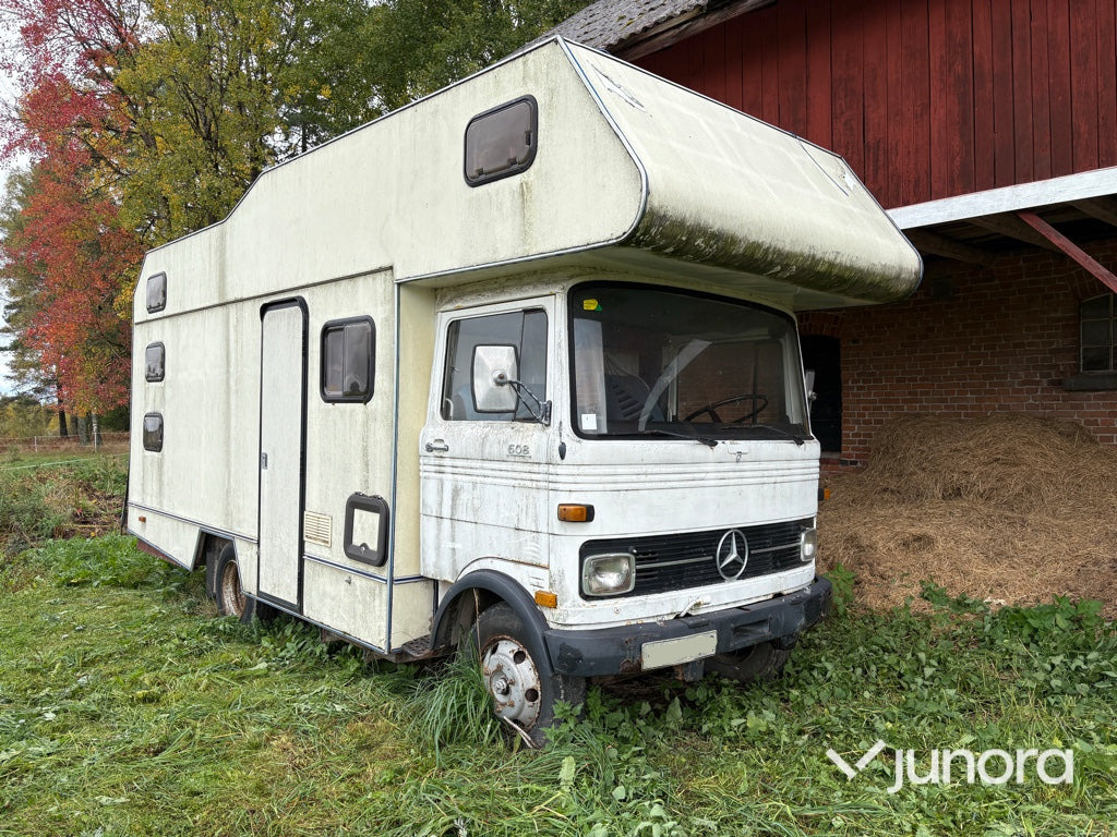 Husbil - Mercedes Benz, LP 608/32 - Cámper: foto 1 Husbil - Mercedes Benz, LP 608/32 - Cámper: foto 1