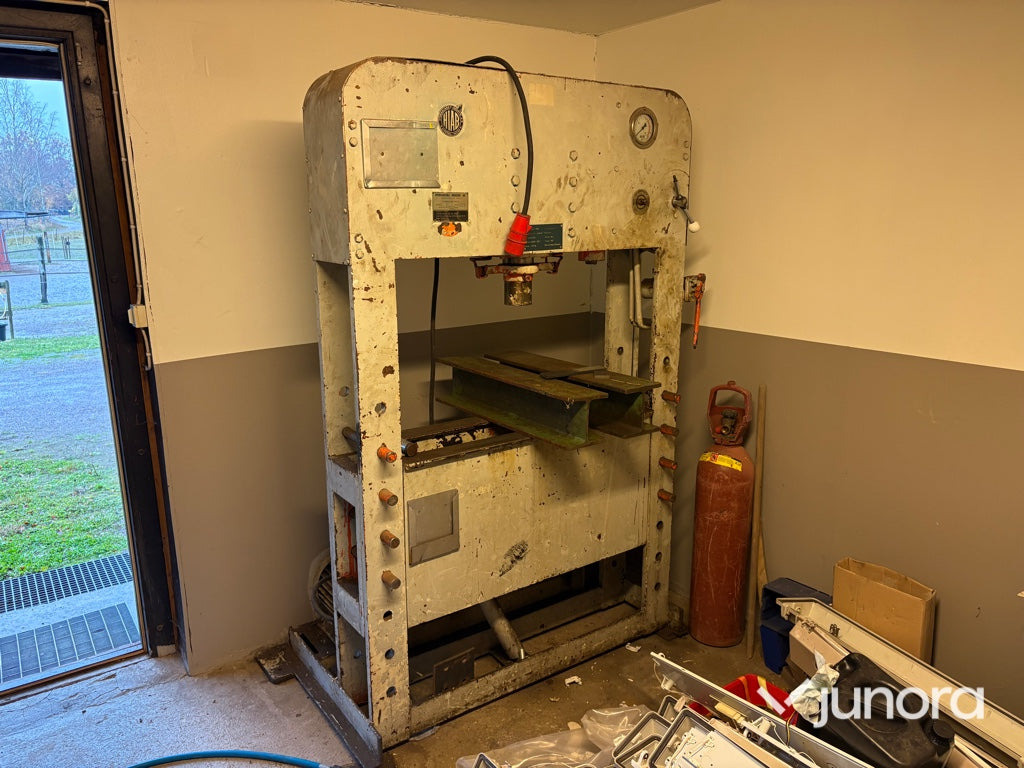 Hydraulpress - Hiab H100E, 100 ton - Prensa plegadora: foto 2 Hydraulpress - Hiab H100E, 100 ton - Prensa plegadora: foto 2