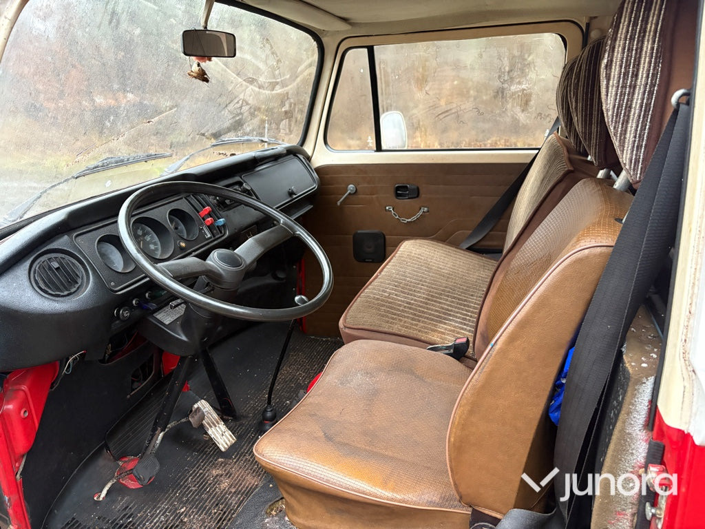 Furgoneta caja abierta, Furgoneta combi Lätt lastbil - Volkswagen Pick UP: foto 29 Furgoneta caja abierta, Furgoneta combi Lätt lastbil - Volkswagen Pick UP: foto 29