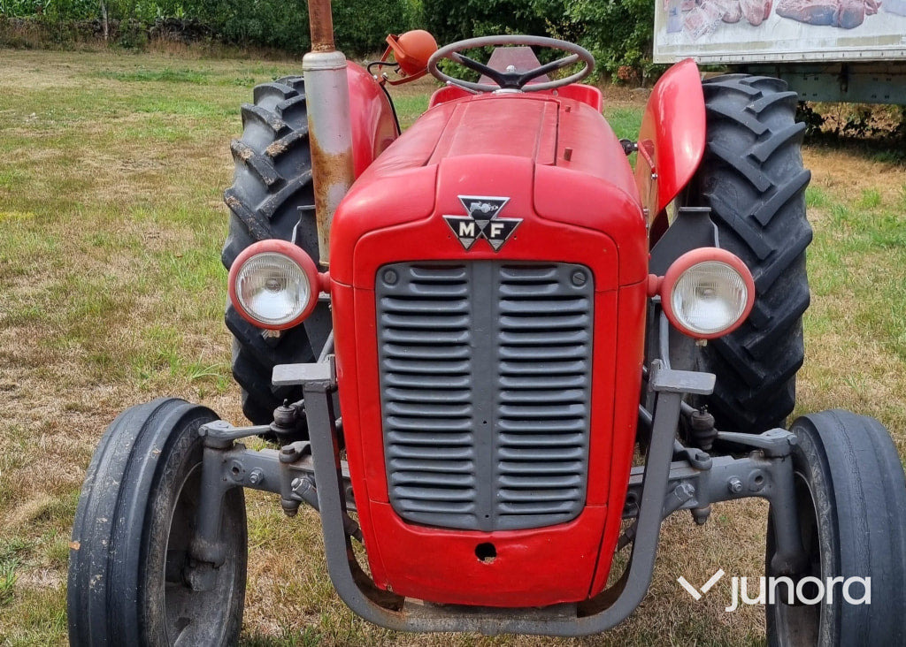 Massey ferguson 35 - Tractor: foto 2 Massey ferguson 35 - Tractor: foto 2