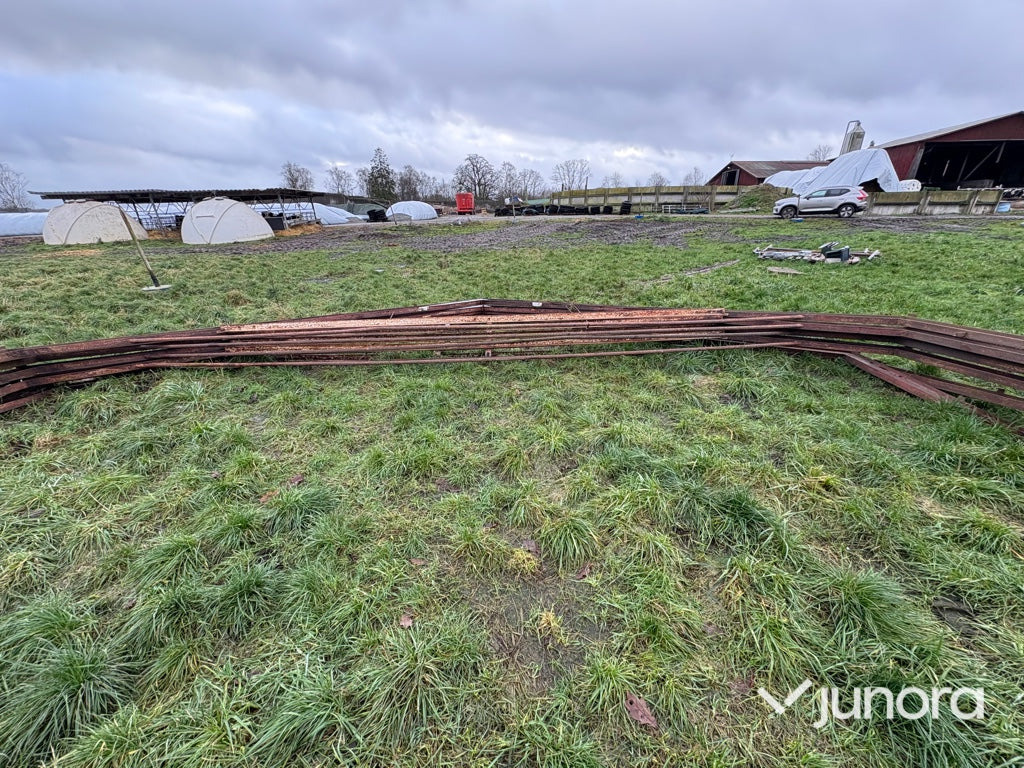 Takstolar - i stål (6st) - Equipo de construcción: foto 3 Takstolar - i stål (6st) - Equipo de construcción: foto 3