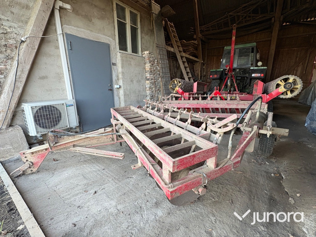 Tallriksharv – Lilla Harrie, 2x9 - Rastras: foto 1 Tallriksharv – Lilla Harrie, 2x9 - Rastras: foto 1